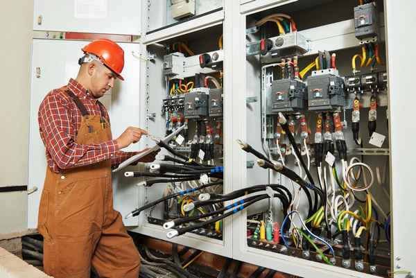 Техническое обслуживание электрического оборудования